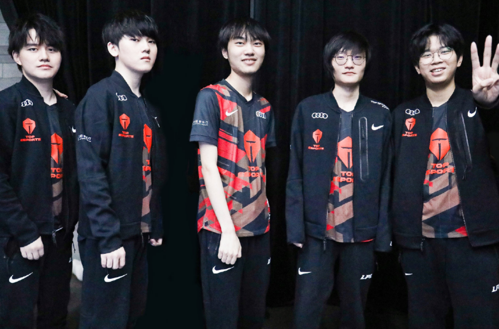 席对球队的 席对球队的